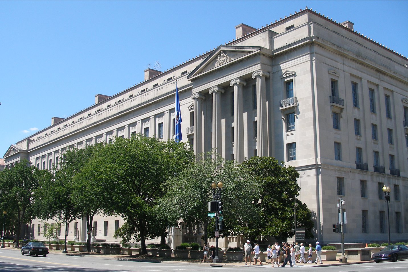 Transnational Organized Crime Investigators Get the Axe